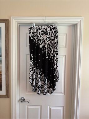 Chico's Black and White Floral High-Low Skirt